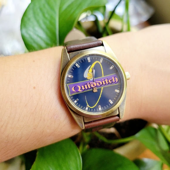 Harry Potter Quidditch Watch - Picture 3 of 13